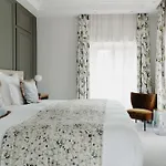 Domaine De Rochebois & Nuxe 4* ויטראק