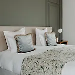Domaine De Rochebois & Nuxe 4* ויטראק