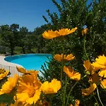 Domaine De Rochebois & Nuxe ויטראק
