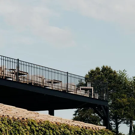 מלון Domaine De Rochebois & Nuxe 4*