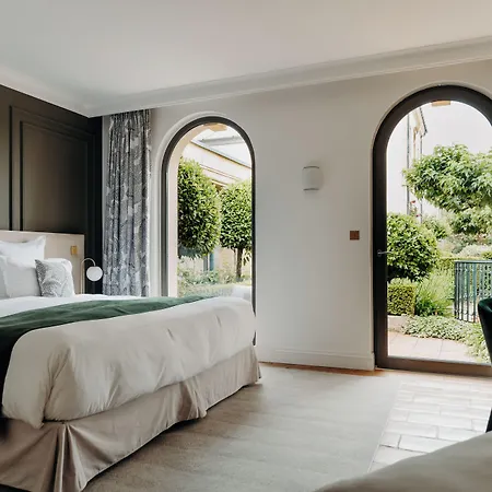 Domaine De Rochebois & Nuxe