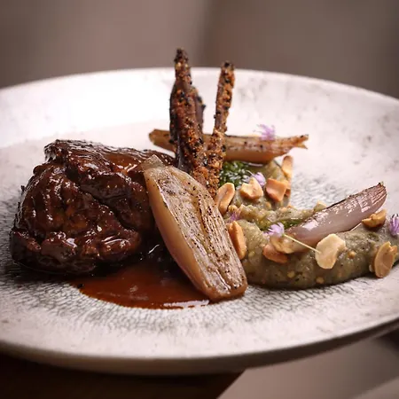 Domaine De Rochebois & Nuxe 4*