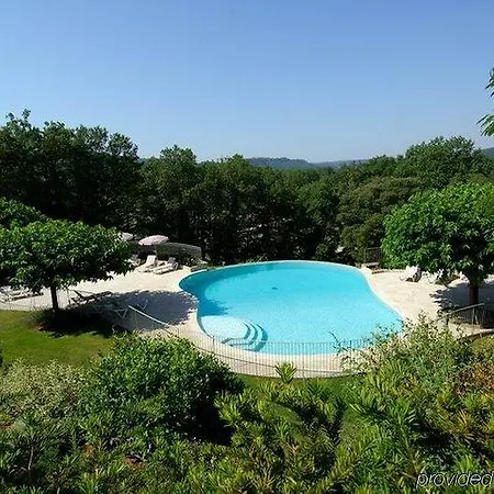 Domaine De Rochebois & Nuxe 4*