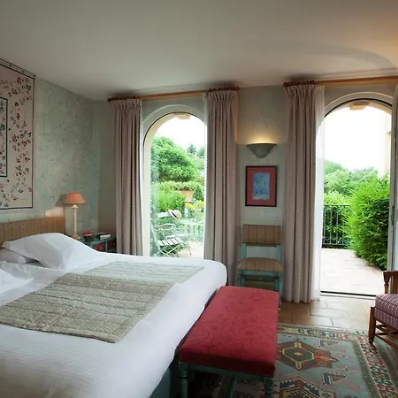ホテル Domaine De Rochebois & Nuxe 4*