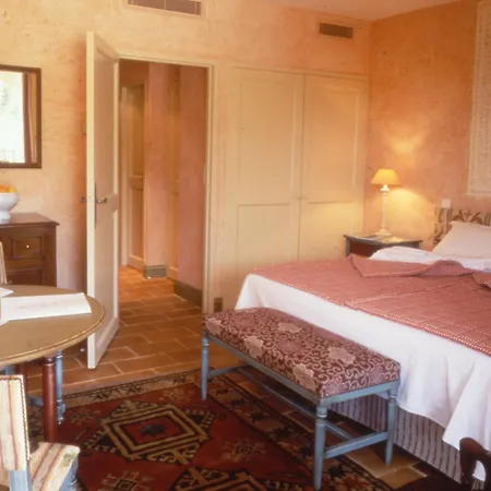 Domaine De Rochebois & Nuxe מלון 4*