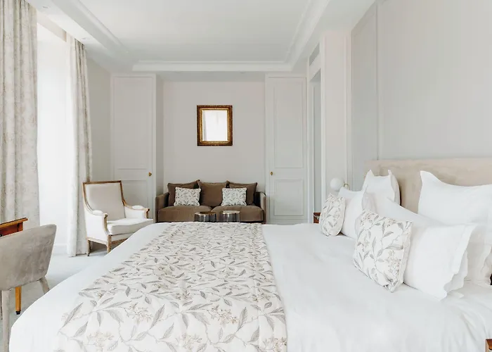 Domaine De Rochebois & Nuxe ויטראק